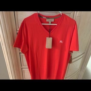 Men’s Size L BURBERRY V-neck T-Shirt